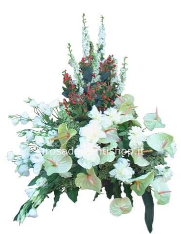 Composizione di fiori bianchi assortiti