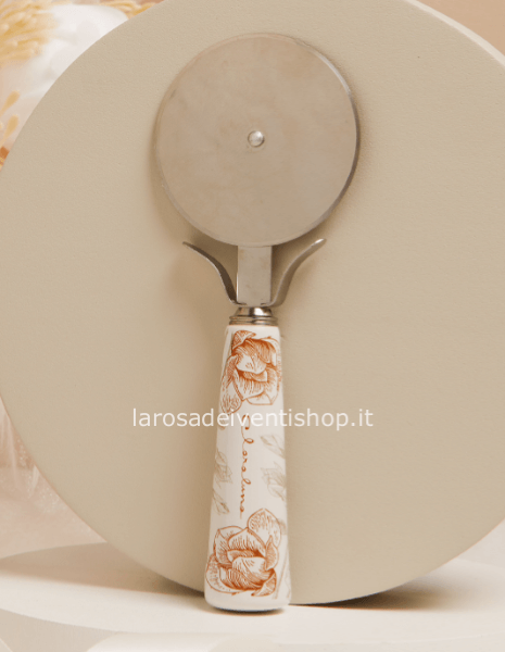 25054 - Taglia pizza a tema rose dimensioni 15 cm - SCATOLA A SCELTA