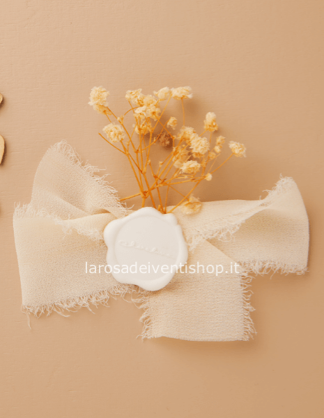 25231 - Applicazione fiocco in chiffon avorio con decoro dimensioni 11,5 cm